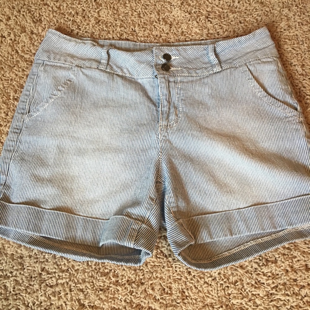 Shorts. By Earl Jeans